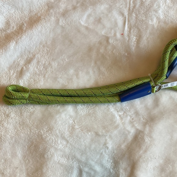 YOULY Green/Blue Reflective Dog Leash, 6 ft. NWT - Picture 5 of 6